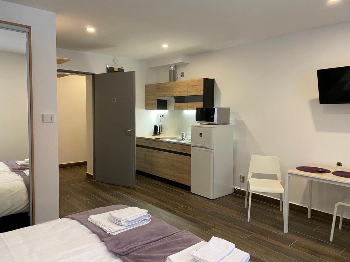 ميسكولك M70 Apartmanhaz المظهر الخارجي الصورة